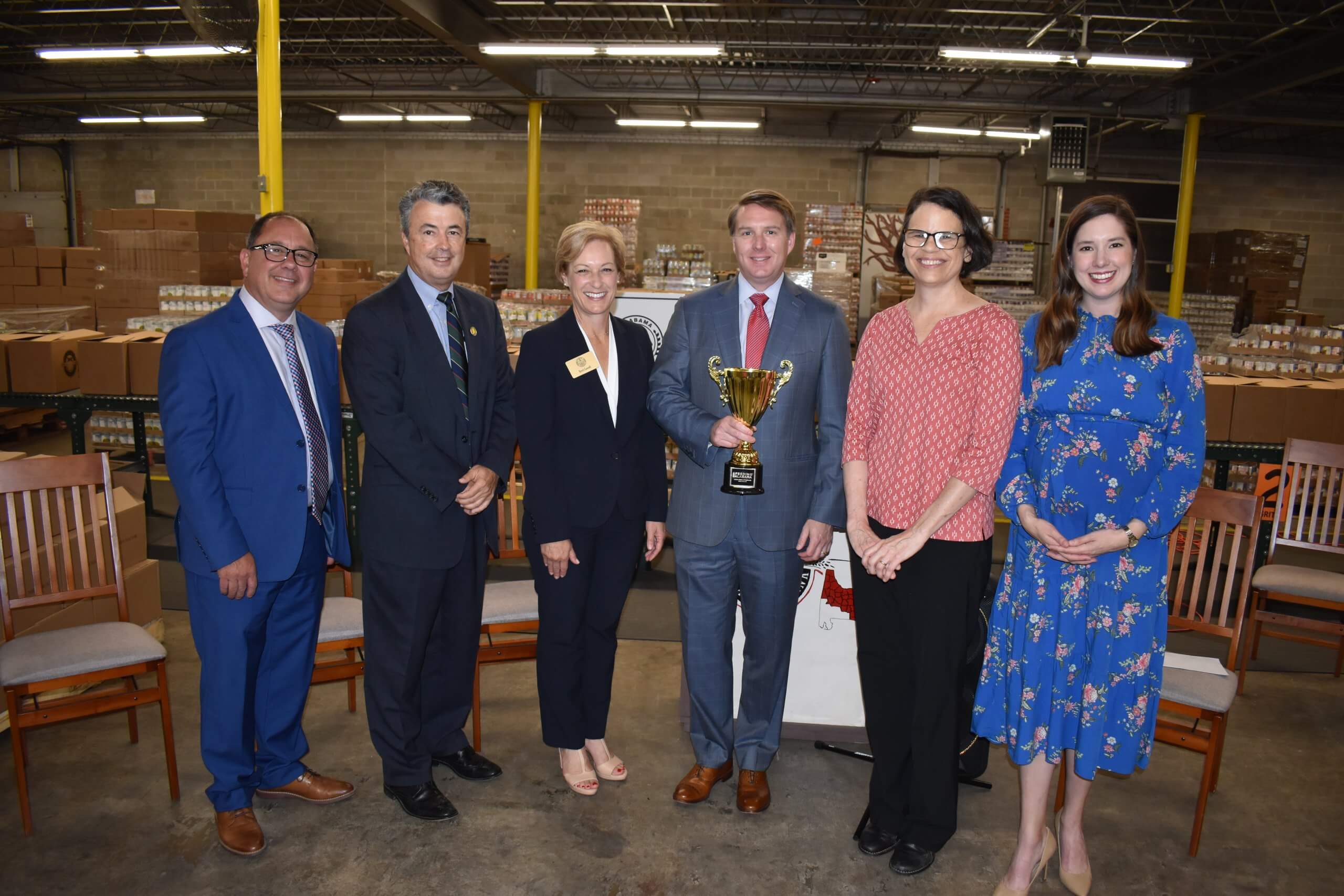 Read more about the article Alabama State Bar Celebrates Record-Breaking Fundraising Year for Alabama Legal Food Frenzy