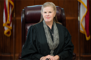 Read more about the article Justice Sue Bell Cobb Honored with Susan B. Livingston Award