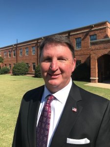 Read more about the article Lang Floyd Honored with Commissioners Award